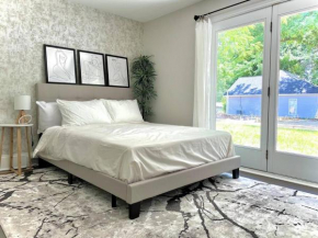 **NEW** Mins From UPTOWN** ENTIRE 3-BedRM Home!